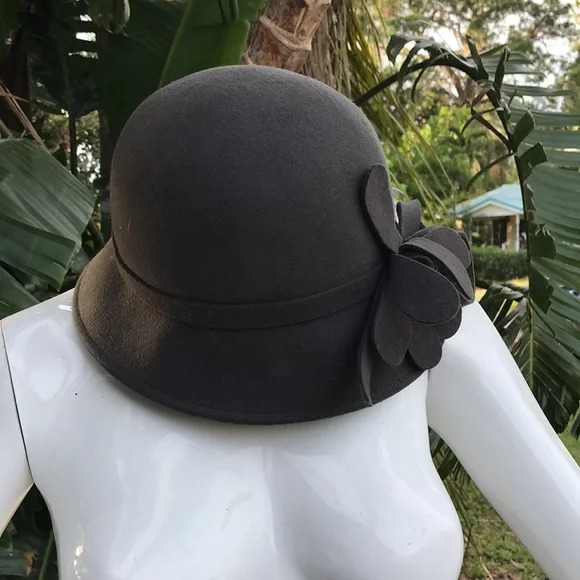 Wool felt bucket hat - Picture 2 of 7